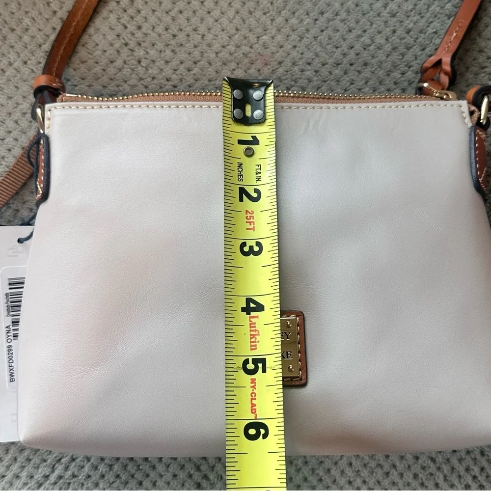 New! Dooney and Bourke Light Blush Pink Wexford Leather Rosie Crossbody Purse - Picture 15 of 16